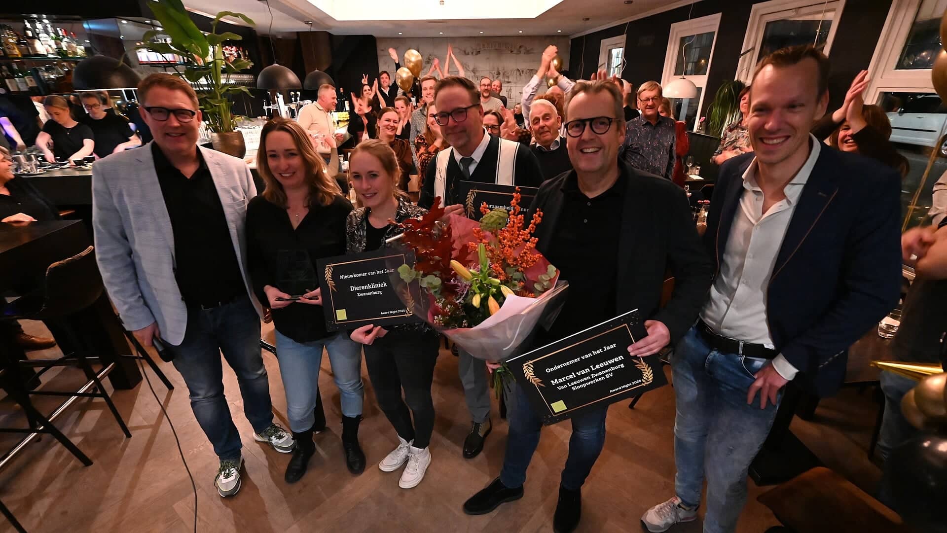 De winnaars bij elkaar.
